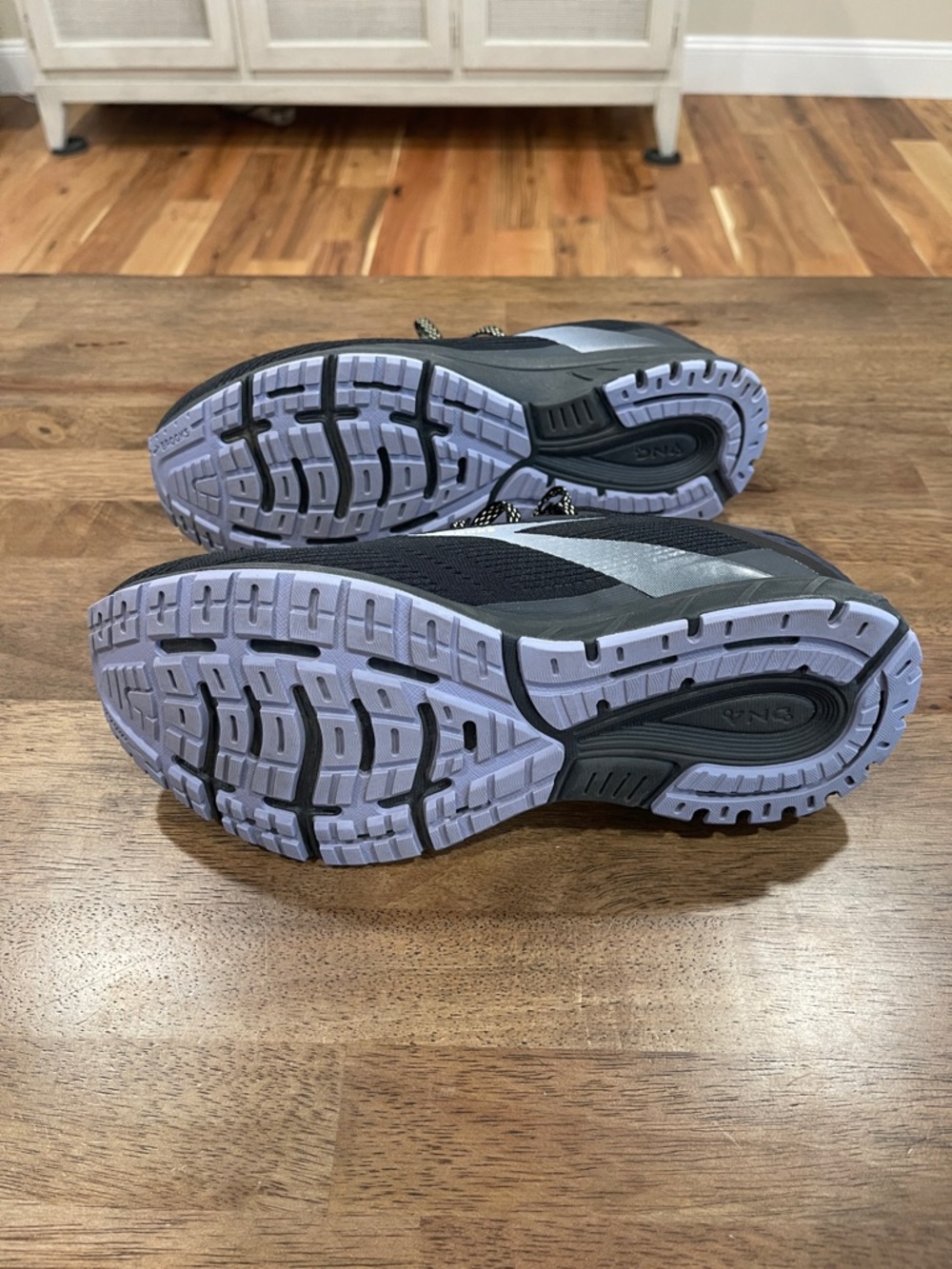 Brooks Black and Gray Women's Running Shoes - Picture 6 of 6